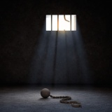 とにかく逃げ続けた『脱獄犯たち』30年以上に渡る逃亡生活とは