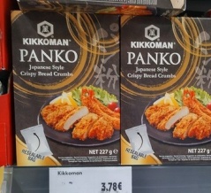 みどりむし、「（キッコーマンの）パン粉」の写真を撮る