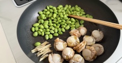 適当に家にあるもんで名もなき料理晩ごはん（夫婦ふたりだけだとこんなもん）と「かなしいごはん」重版のお知らせ！