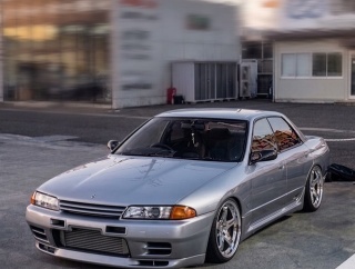 【画像】昔のセダン車のカッコよさは異常wwwwwwwww