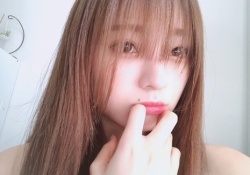 【衝撃】誘ってる？ 梅澤美波のたまらん表情がコレ。。。
