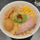 渋谷「特選中華蕎麦諭吉 渋谷店」白味噌ラーメン + 特製トッピング + 麺大盛り