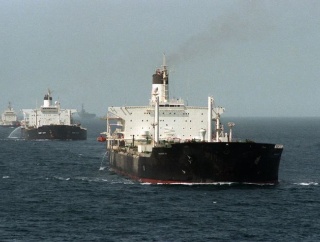 「まるで艦隊のよう」米国産原油に買い殺到…超大型タンカー70隻が米南部湾岸に向かい大行列！