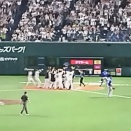 （プロ野球）　日本シリーズ 第３戦　正木の サヨナラ弾で ホークスが 優勝に 王手