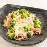 【祝・ブロッコリーが指定野菜に！】今こそ知りたい、1株を飽きずに食べ尽くす「ゆでない」人気レシピ4選