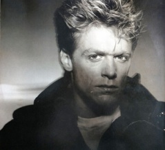 【アルバム全曲和訳】Ain’t Gonna Cry / 涙をふきとばせ（Bryan Adams / ブライアン・アダムス）1985