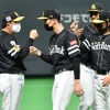 ソフトバンク藤本監督「ビッグボスはやることがすごい。いいところマネさせてもらいました」
