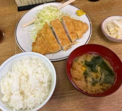 北新宿 とんかつ太一で味わう昔ながらのランチ@落合