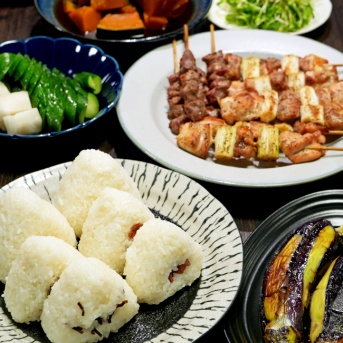 串焼き＆おにぎりの晩ごはん／ハッピーハロウィン（仮装ｗ）