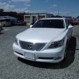 『ド田舎の中古車屋・コスパの良い１０年落ち高級セダンはいかがですか？？レクサスＬＳ４６０入荷しました(*^-^*)中古でもまだまだしっかり乗れます！』の画像