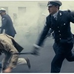 区役所職員「ゴホンっ！」 無職「！？咳をしたな！」→警棒で職員達を無双し病院送りに…当然逮捕！