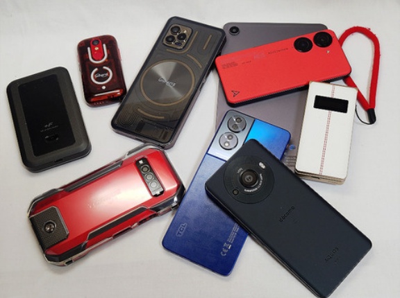 みなさん、今年は何台買いました？個性派機種愛好家ライター・河童丸が2023年に購入したスマホなどの端末を紹介して振り返る【コラム】