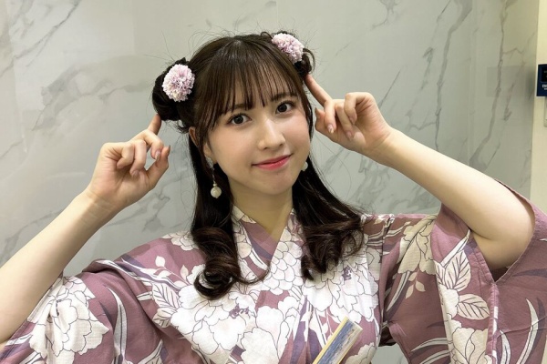 AKB48　チーム8　ジグソーパズル　大西桃香 福留光帆　濵咲友菜　永野芹佳 福留光帆 - エケペディア