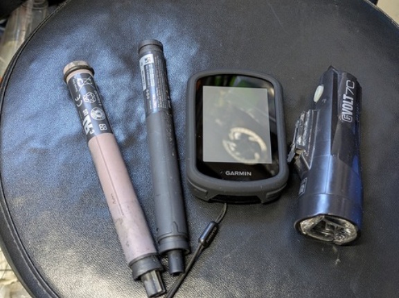 リチウムイオンバッテリーはなぜ寿命に差が出る？Di2やサイコンを長く使うための考え方