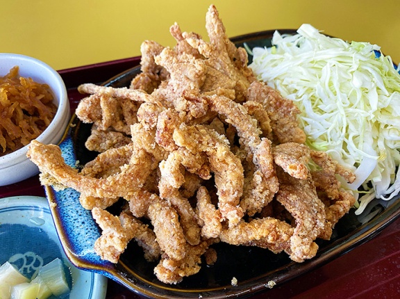 メニューが減り年々シャープになってゆく人気食堂！函館市中道「なかみち食堂」