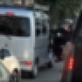 【動画】バイクカス、路上で配達員をボコボコにしてしまう