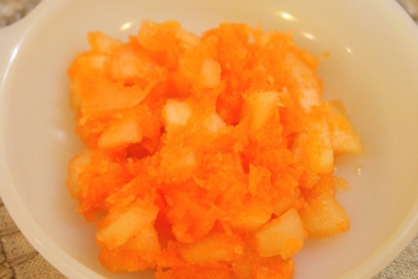 ちびごはん りんご