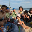 孫や姪っ子の子どもたちと恒例の「海水浴」