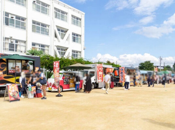 高槻城公園周辺でジャズとグルメの「第18回 食の文化祭」が開催されるみたい。10月17日・18日【たかつー広告】