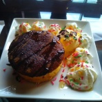 ドジなカラスの壁ドン日記