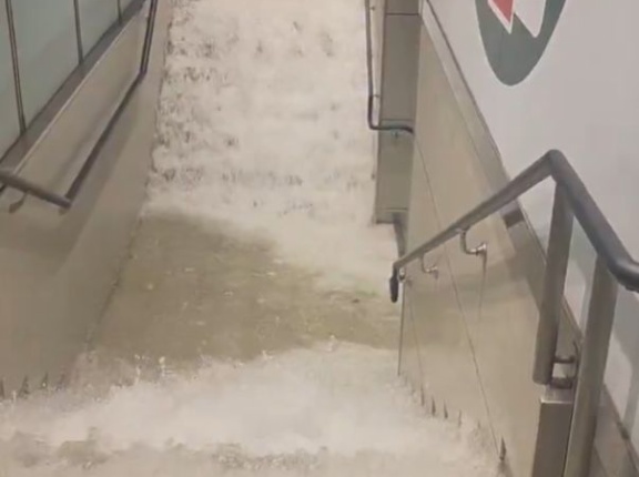 タイ人「日本の洪水に驚いてる。水位ではない、水が澄んでるからだ」