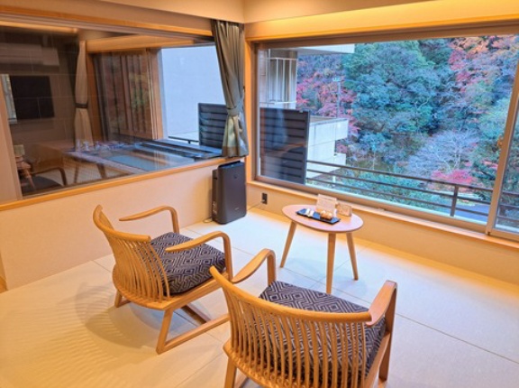 箱根湯本温泉 ホテルおかだ　露天風呂付客室　②