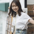 【画像】激かわ保育士、乳首丸出し搾乳動画をユーチューブに投稿