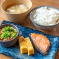 【朗報】日本で食事キャンセルが大ブーム、絶食して交際費に！！