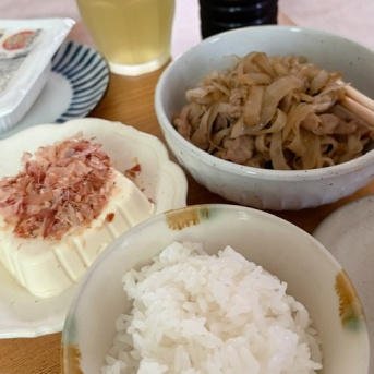 【シニアライフ：二拠点生活】今回は食材余り気味で／自宅ごはんの記録。。