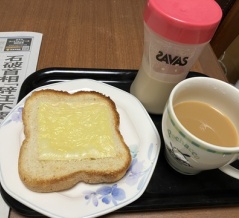 お腹パンパン