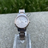 『CITIZEN xC　人気のソーラー電波モデル　【ES9496-64W】』の画像