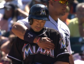 【画像】イチロー、乳を揉まれメスの顔をするｗｗｗｗｗｗｗｗｗ
