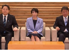 【速報】最新世論調査、中国アシストのおかげで高市内閣の支持率が更に上がる!!!!!! 【速報】最新世論調査、中国アシストのおかげで高市内閣の支持率が更に上がる!!!!!!