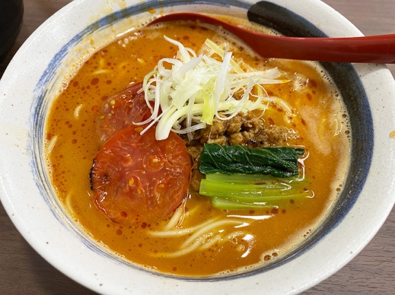 やっぱりトマチーだな！函館市美原「鶏白湯専門店 蓮 (らーめん初代一縁)」