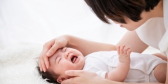 子供が熱を出しても、私が何も言わないと手をうたないし、報告もしない嫁。まるで「こどおじ」みたいな振る舞いだから辛い。