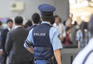 警察「君、盗撮してなかった？スマホ見せてもらえる？」俺「え、いいすけど」→結果。。