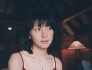 奥菜恵45歳、現在の姿が話題に。