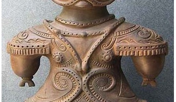 不思議すぎるデザイン、遮光器土偶は何をモデルにして作られたのか?
