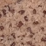 卒業祝いの給食に赤飯を用意 → 東日本大震災の発生日と重なったため2100食分廃棄　急きょ生徒たちには非常用の缶詰パンを代わりに提供　福島