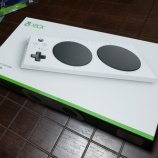 『【レビュー】スタイリッシュな見た目とカスタマイズ性に富んだ「Xbox Adaptive Controller」』の画像