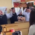 【衝撃】中国🇨🇳の火鍋屋、なぜかダンスのサービスがあるｗｗｗ