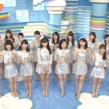 「ZIP!」にAKB48が生出演、「ハロウィン・ナイト」を披露