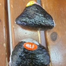 おにぎり屋 築地丸豊「おにぎり 明太子、鮭（辛口）、サーモン巻（ハーフ）」