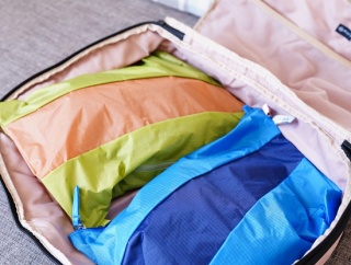 やっぱり便利すぎた！チョイ旅にも長期旅行にも優秀圧縮ポーチ。