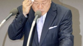 「猪瀬さん大丈夫？ヤバイよな」「倒れちゃいそう」…汗はダラダラ目はうつろ、猪瀬知事の「異常な姿」に心配の声