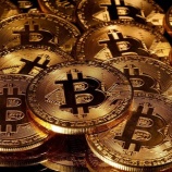 『【質問】ビットコイン10万円分買ったら、10年後いくらになってるかな？』の画像