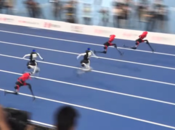 【動画】中国で開催された人型ロボット運動会､100m走の決勝は出場した5体のロボットすべてが8秒台を記録