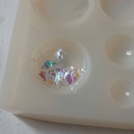 昨日寒くてビックリした！と、キラキラしずく作りました。