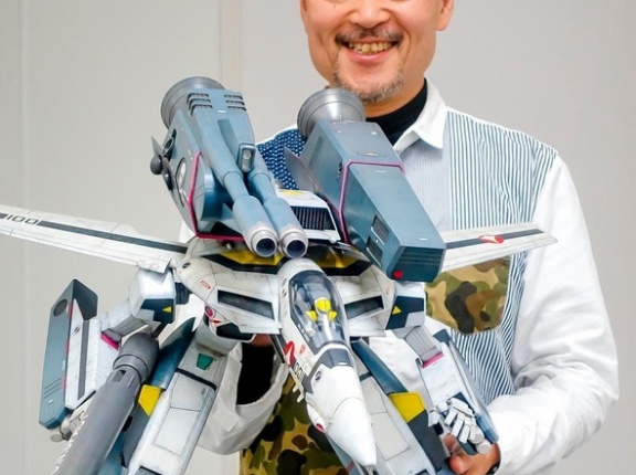 【画像】やたらサイズが大きいプラモ・フィギュア・玩具の画像を貼ってけｗｗｗｗｗ