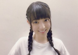 【画像】たまちゃんの「登ってみたい」谷間がこちらｗｗｗｗ